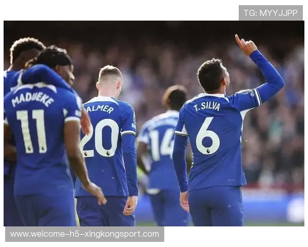 切尔西锋线的无球跑位专项训练,制造禁区空档成任务 切尔西锋线的无球跑位专项训练,制造禁区空档成任务