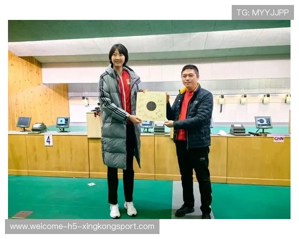 国家队教练参加国际战术研讨会 学习先进理念，他是一位出色的有丰富训练经验的国家队教练