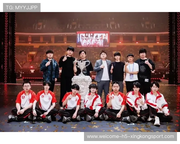 职业战队教练组在BP环节针对对手战术风格的博弈